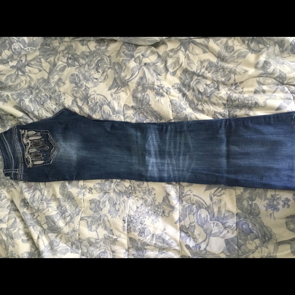 Brand new never worn Grace in LA jeans. Size 30, inseam 34, never worn, just sit